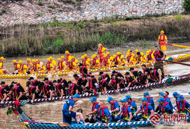 宁德霞浦：端午节后港赛龙舟 传承文化祈丰年