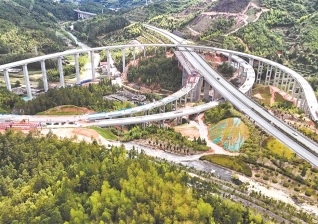 宁古高速C3项目实现全线双幅贯通