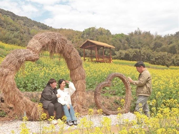 霞浦盐田：金色梯田绘美景 田园增收促振兴